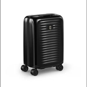 NWT Victorinox Airox Frequent Flyer Hardside Carry-On